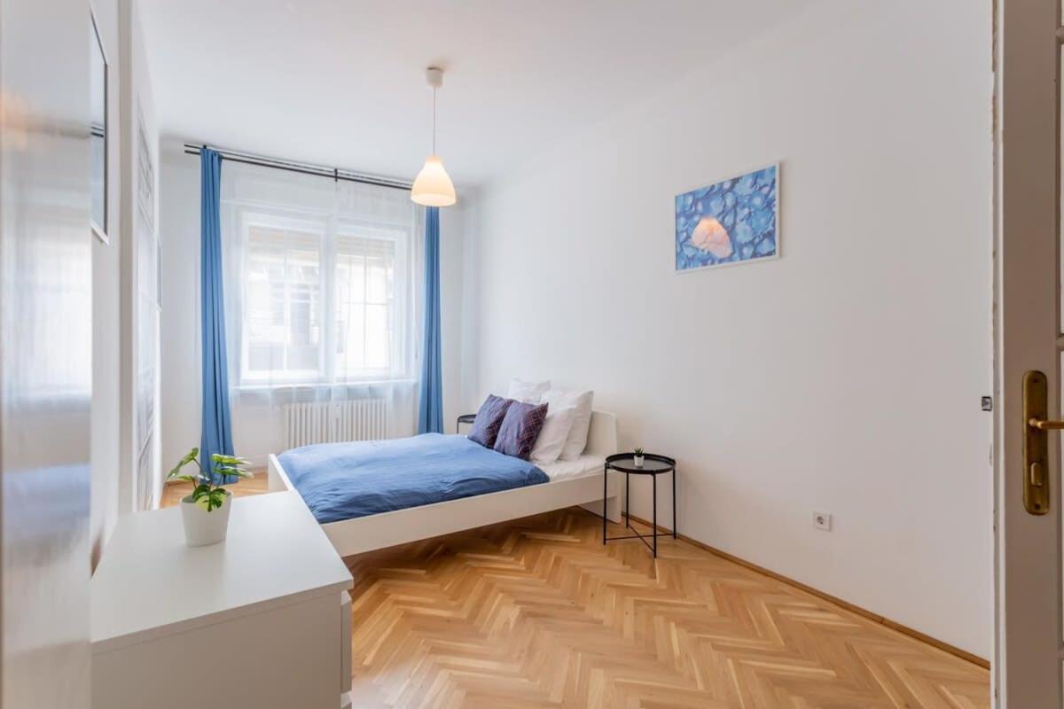 Home Away From Home In The Center Budapešť Exteriér fotografie